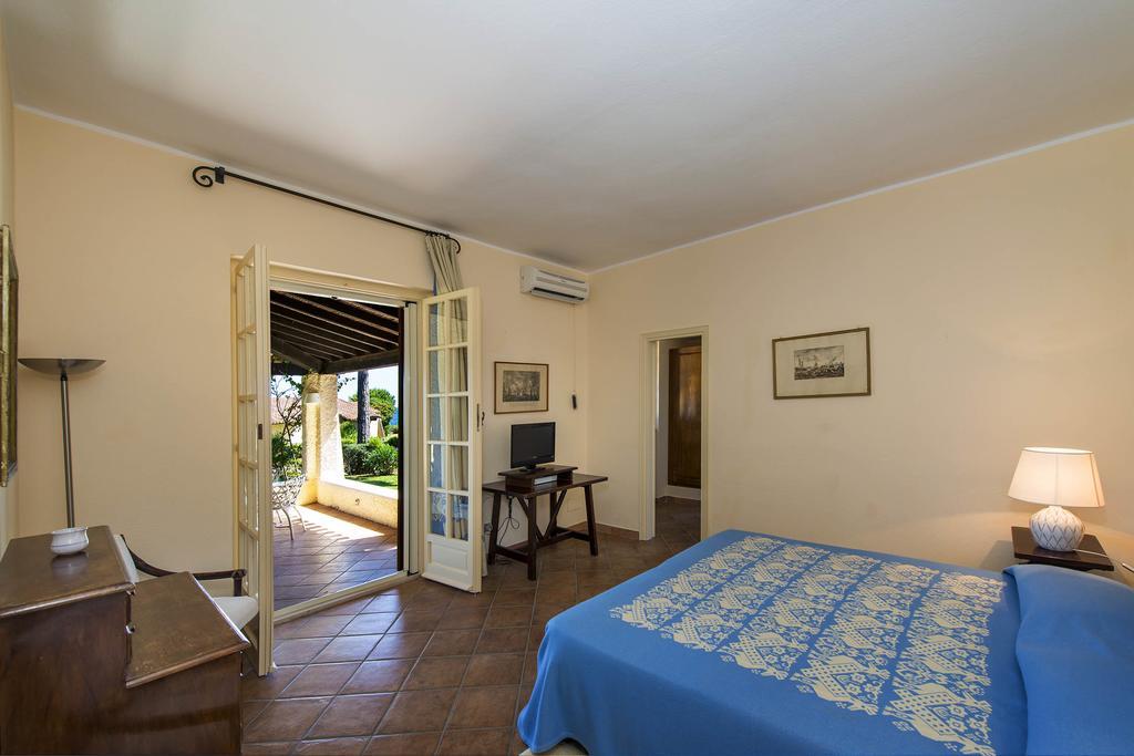 Hotel Is Morus Relais Santa Margherita di Pula Exterior foto
